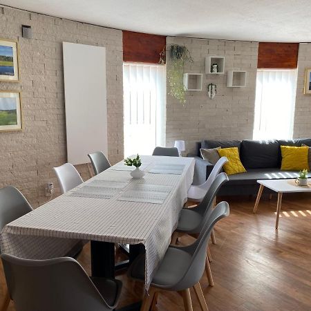 Apartamento U Vrabčáka Zlonin Exterior foto
